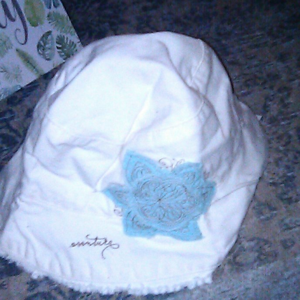 Bucket hat - Picture 6 of 6